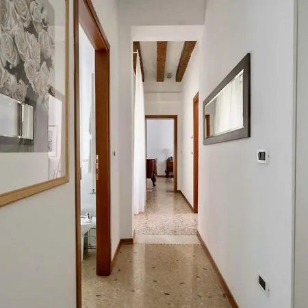 Palazzo San Samuele - Elegant In San Marco Wenecja