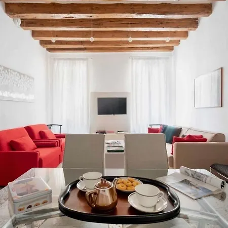 Palazzo San Samuele - Elegant In San Marco Lejlighed *