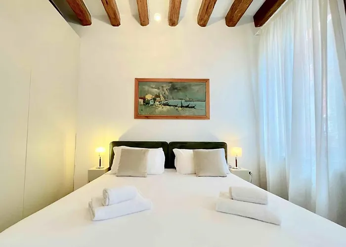 Palazzo San Samuele - Elegant In San Marco ヴェネツィア